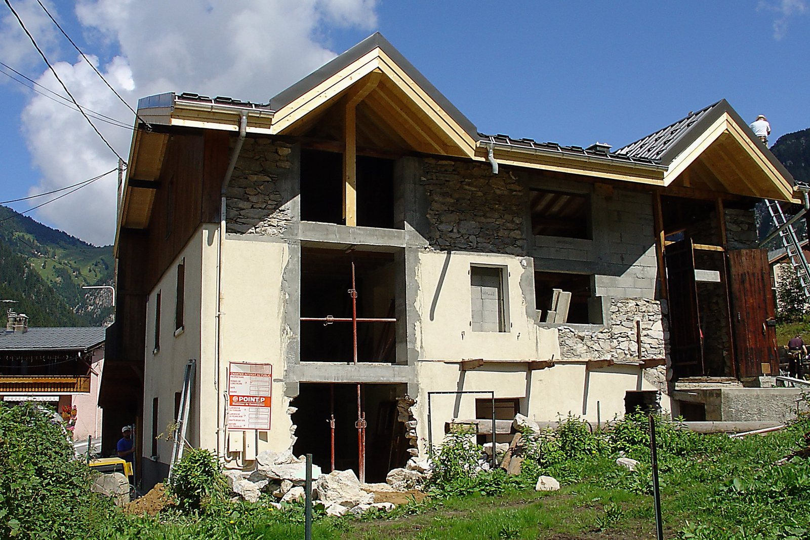 Façade pendant la rénovation