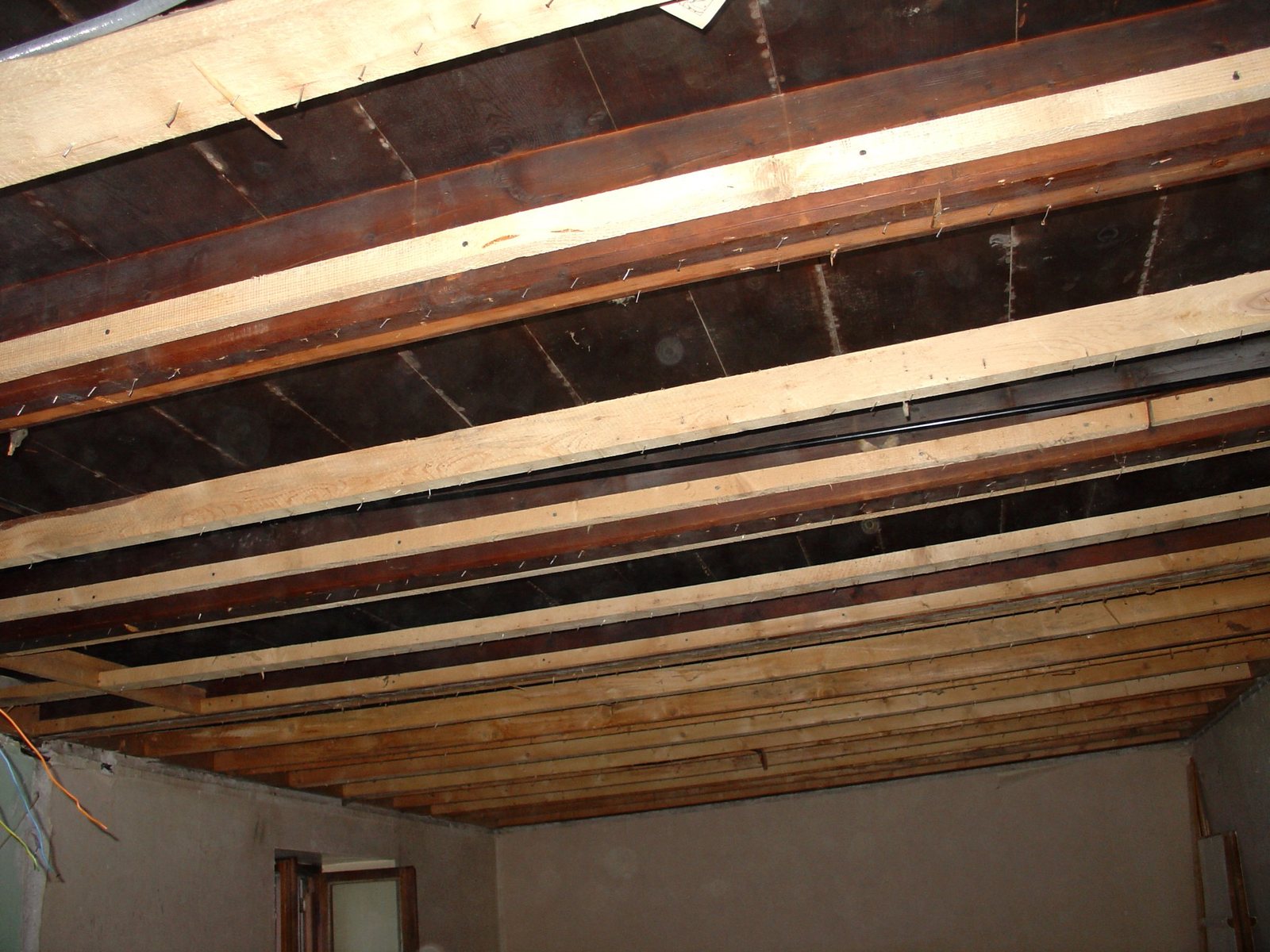 Mise à nu de l'ancien plancher