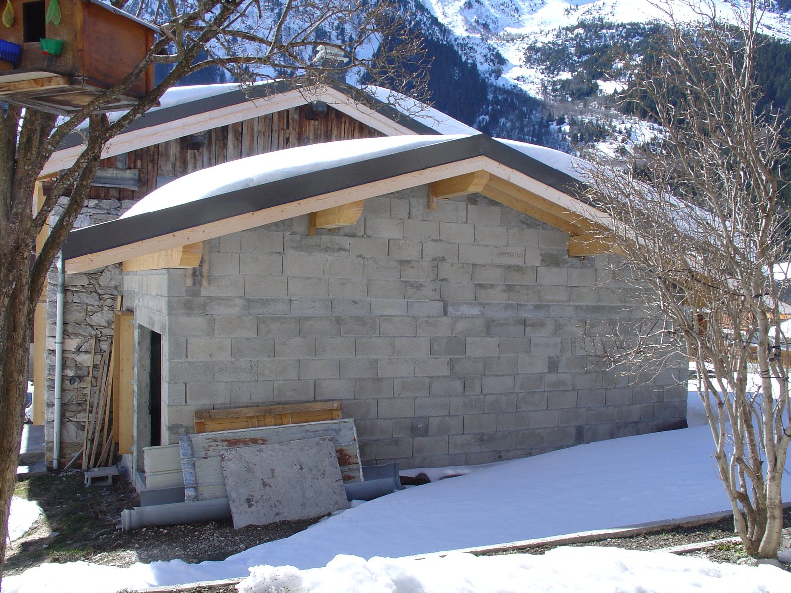 Local extérieur en hiver